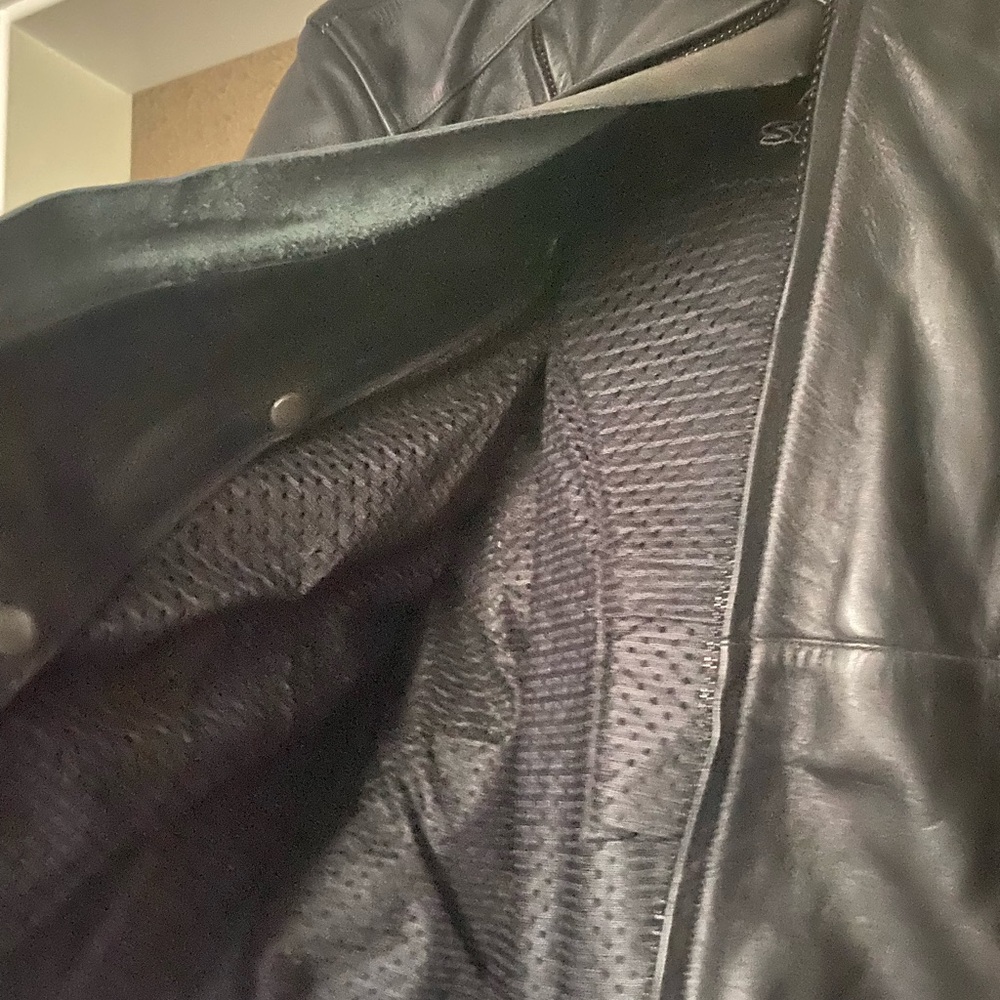MOTO Jacket - Picture 4 of 4